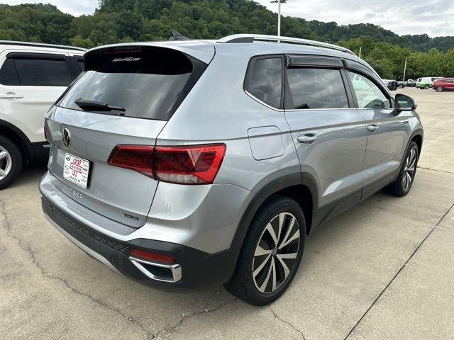 2022 Volkswagen Taos SE 4MOTION