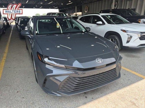 2025 Toyota Camry LE (Natl)