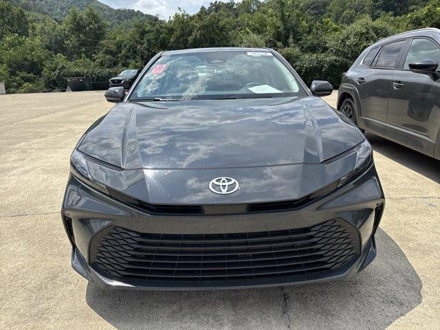 2025 Toyota Camry LE (Natl)