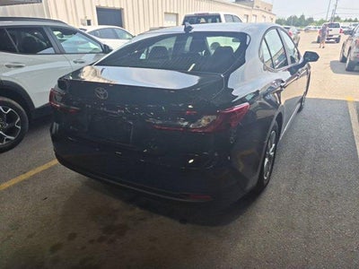 2025 Toyota Camry LE (Natl)