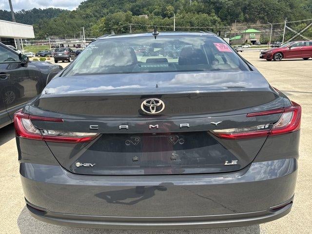 2025 Toyota Camry LE (Natl)