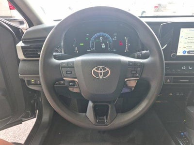 2025 Toyota Camry LE (Natl)