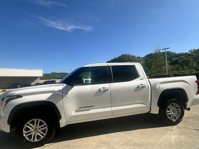 2024 Toyota Tundra 4WD 4WD SR5 CrewMax 5.5' Bed (Natl)