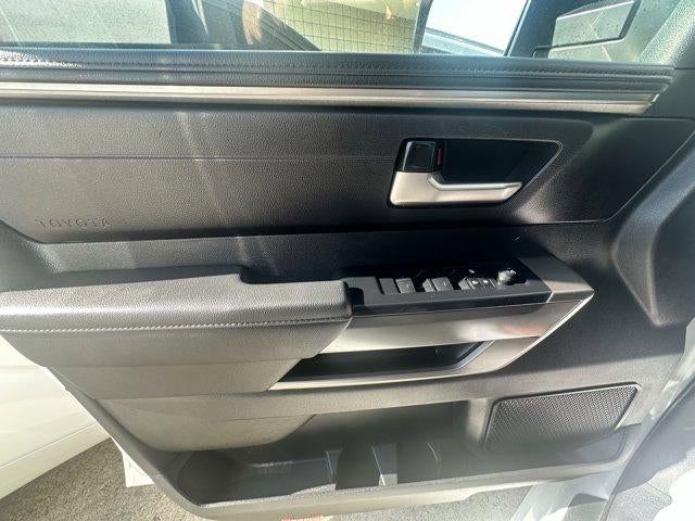 2024 Toyota Tundra 4WD 4WD SR5 CrewMax 5.5' Bed (Natl)