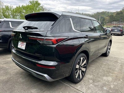 2025 Mitsubishi Outlander Platinum Edition S-AWC