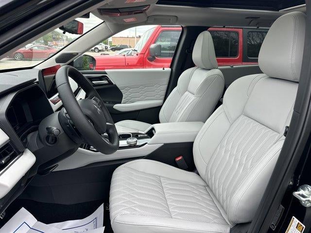2025 Mitsubishi Outlander Platinum Edition S-AWC