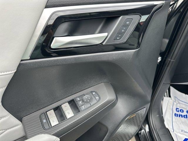 2025 Mitsubishi Outlander Platinum Edition S-AWC