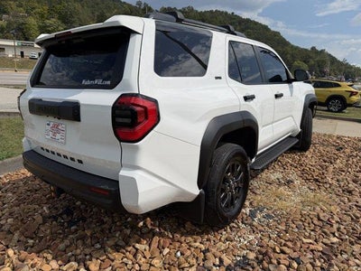2025 Toyota 4Runner SR5 4WD (Natl)