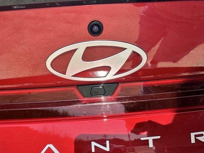 2025 Hyundai ELANTRA SEL Sport IVT