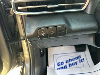 2024 Hyundai ELANTRA Limited IVT