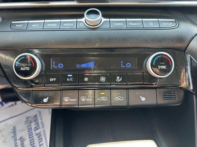 2024 Hyundai ELANTRA Limited IVT