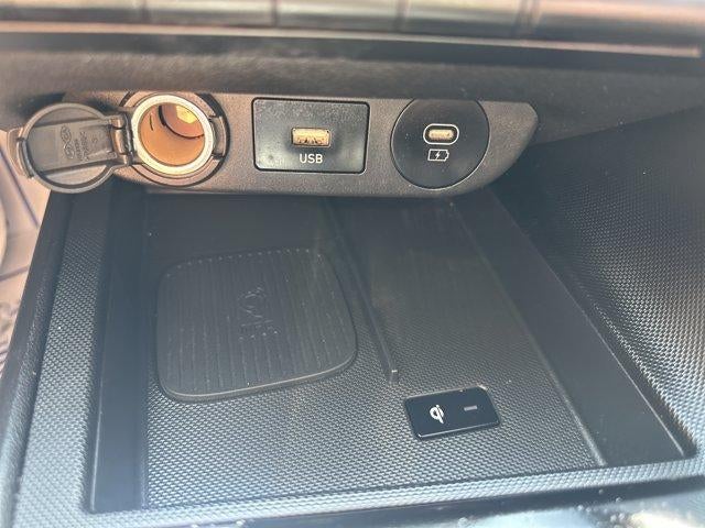 2024 Hyundai ELANTRA Limited IVT