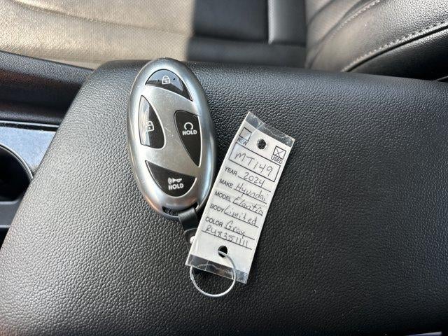 2024 Hyundai ELANTRA Limited IVT