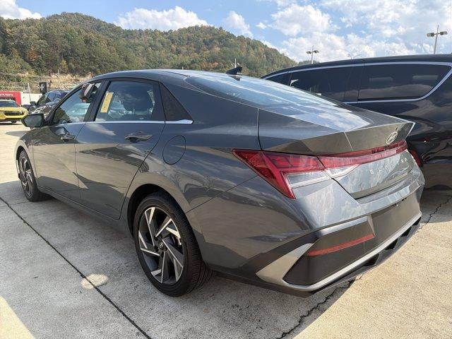2025 Hyundai ELANTRA SEL Convenience IVT