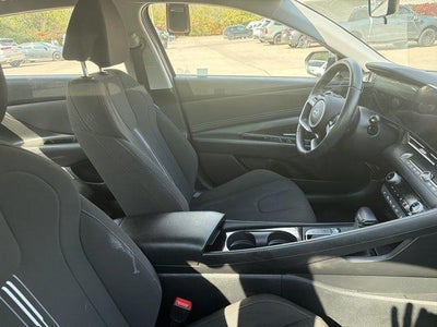 2025 Hyundai ELANTRA SEL Convenience IVT