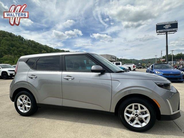 2025 Kia Soul LX FWD
