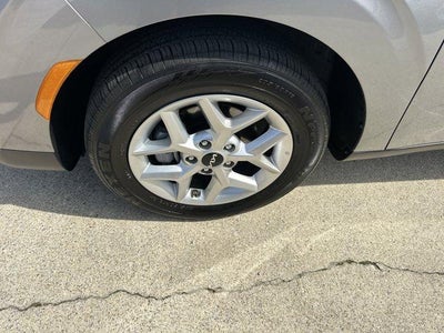 2025 Kia Soul LX FWD