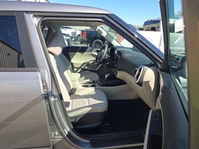 2025 Kia Soul LX FWD