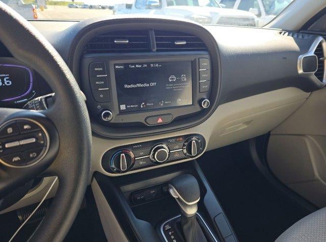 2025 Kia Soul LX FWD