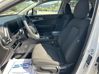 2024 Kia Sportage LX AWD