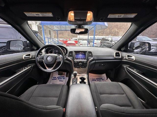 2017 Jeep Grand Cherokee Laredo 4x4