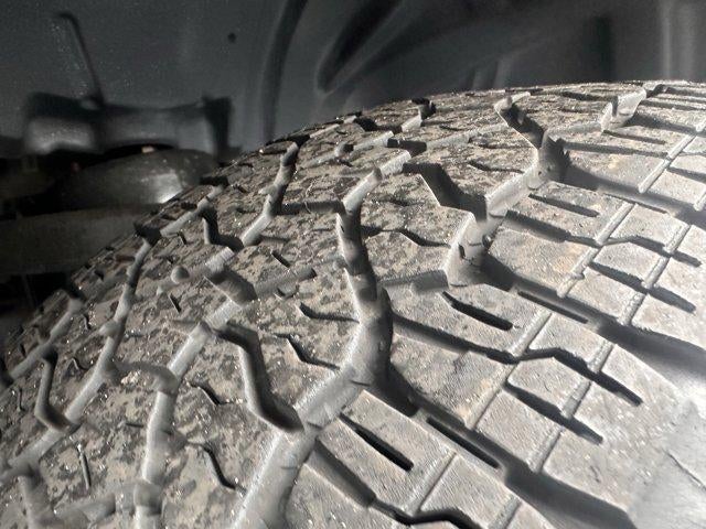 2017 RAM 1500 Express 4x4 Crew Cab 5'7" Box