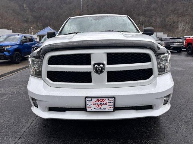 2017 RAM 1500 Express 4x4 Crew Cab 5'7" Box