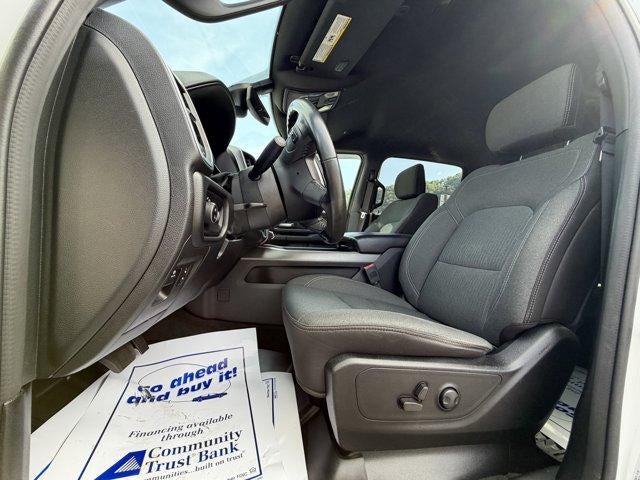 2022 RAM 1500 Big Horn 4x4 Crew Cab 5'7" Box