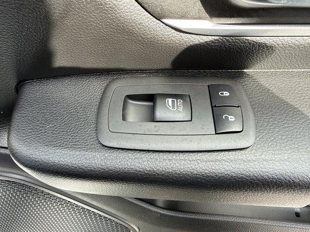 2022 RAM 1500 Big Horn 4x4 Crew Cab 5'7" Box