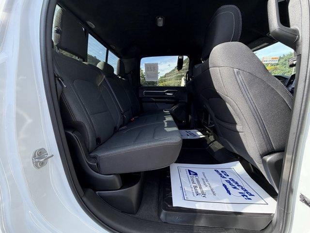 2022 RAM 1500 Big Horn 4x4 Crew Cab 5'7" Box