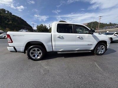 2022 RAM 1500 Big Horn 4x4 Crew Cab 5'7" Box