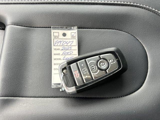 2025 Ford Expedition Max Platinum 4x4