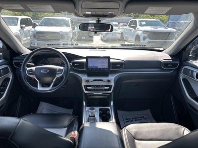 2023 Ford Explorer XLT 4WD