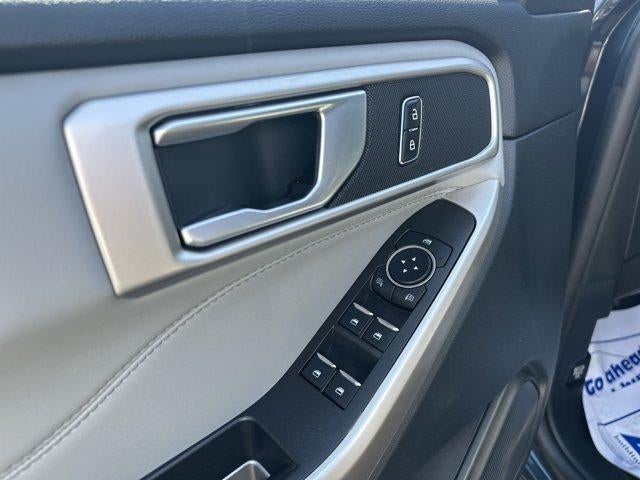 2023 Ford Explorer XLT 4WD