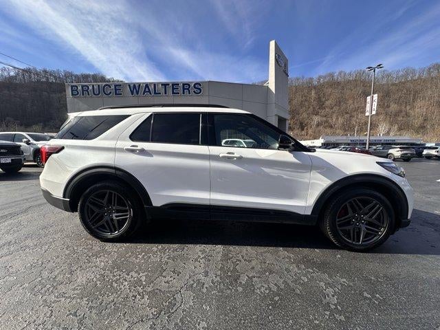 2025 Ford Explorer ST 4WD