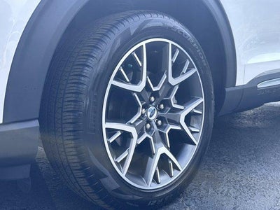 2025 Ford Explorer Platinum 4WD