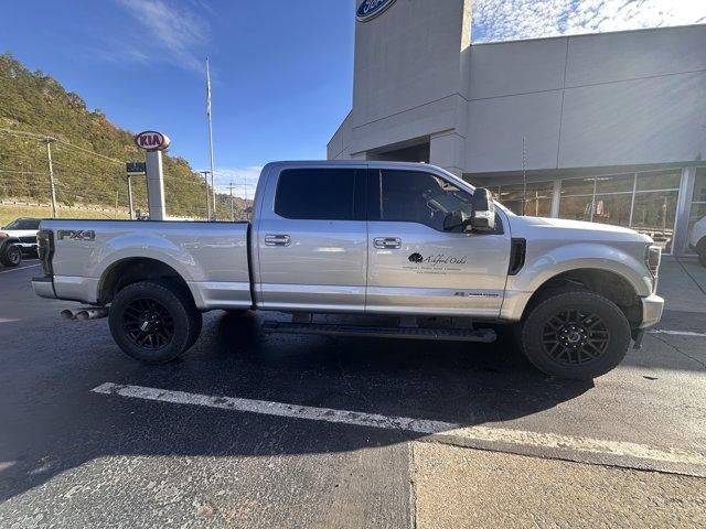 2022 Ford Super Duty F-250 SRW LARIAT 4WD Crew Cab 6.75' Box