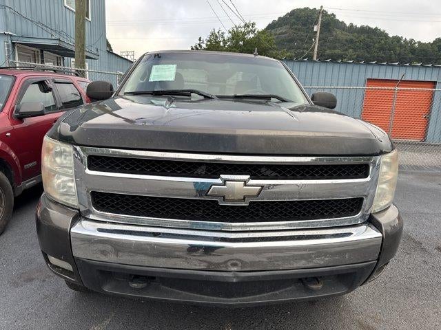 2007 Chevrolet Silverado 1500 2WD Regular Cab Long Box LT w/1LT