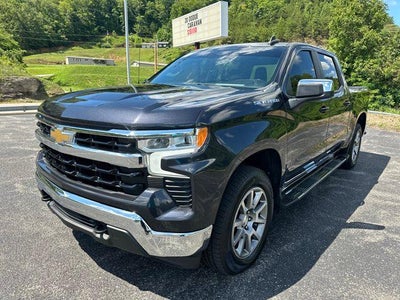 2022 Chevrolet Silverado 1500 Crew Cab Short Box 4-Wheel Drive LT 1LT