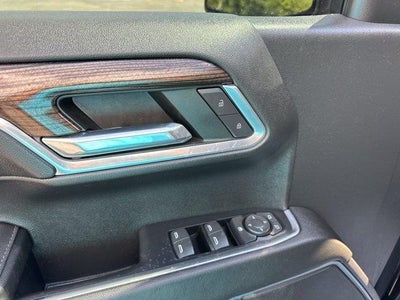 2022 Chevrolet Silverado 1500 Crew Cab Short Box 4-Wheel Drive LT 1LT