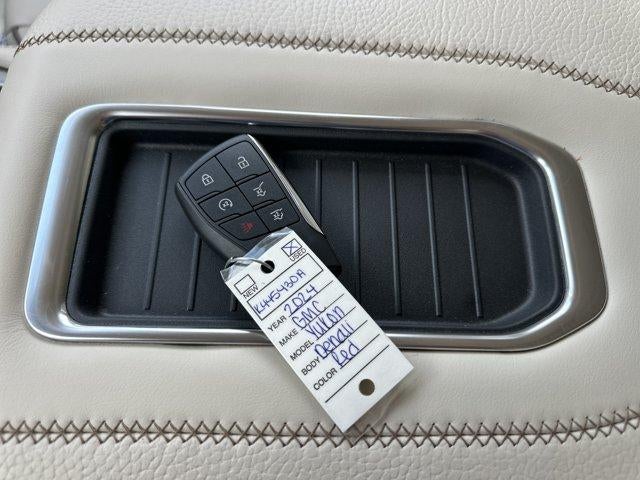 2024 GMC Yukon 4WD 4dr Denali
