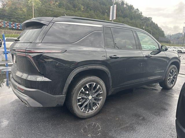2025 Chevrolet Traverse LT w/2LT
