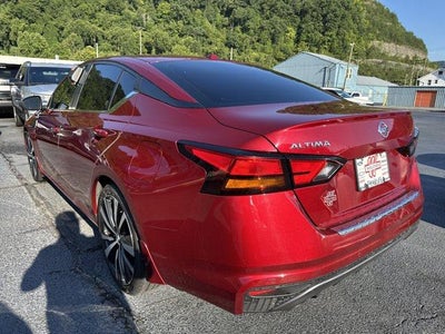 2021 Nissan Altima 2.5 SR Sedan