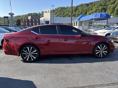 2021 Nissan Altima 2.5 SR Sedan