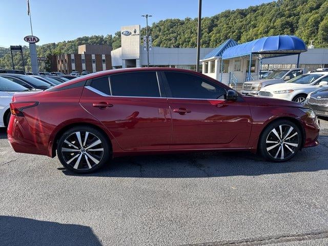 2021 Nissan Altima 2.5 SR Sedan