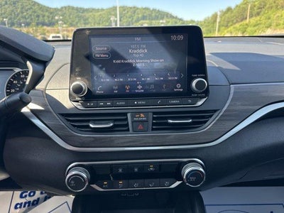 2025 Nissan Altima SV FWD