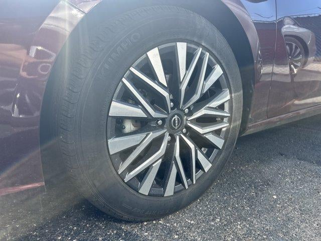 2024 Nissan Altima 2.5 SV Sedan