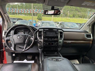 2018 Nissan Titan 4x4 Crew Cab Platinum Reserve