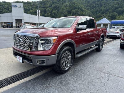 2018 Nissan Titan 4x4 Crew Cab Platinum Reserve