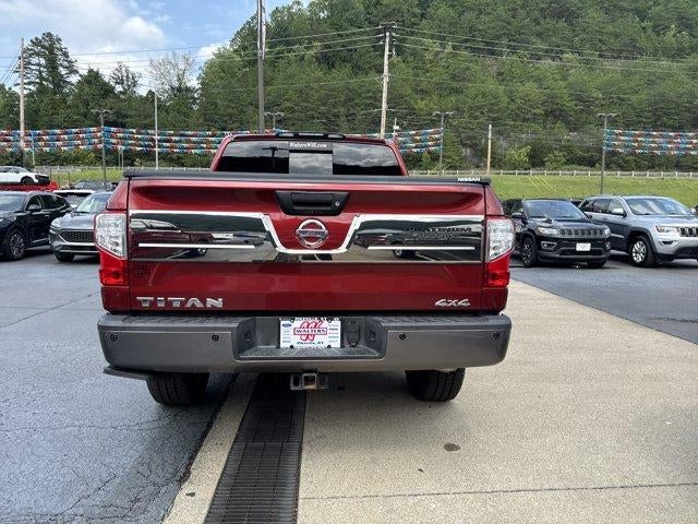 2018 Nissan Titan 4x4 Crew Cab Platinum Reserve